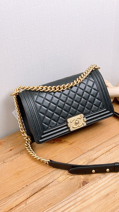 Chanel Black Caviar Old Medium Boy (GHW)
