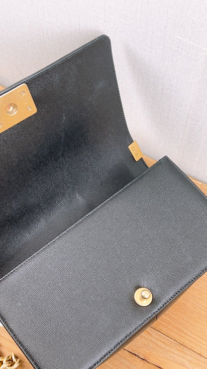 Chanel Black Caviar Old Medium Boy (GHW)