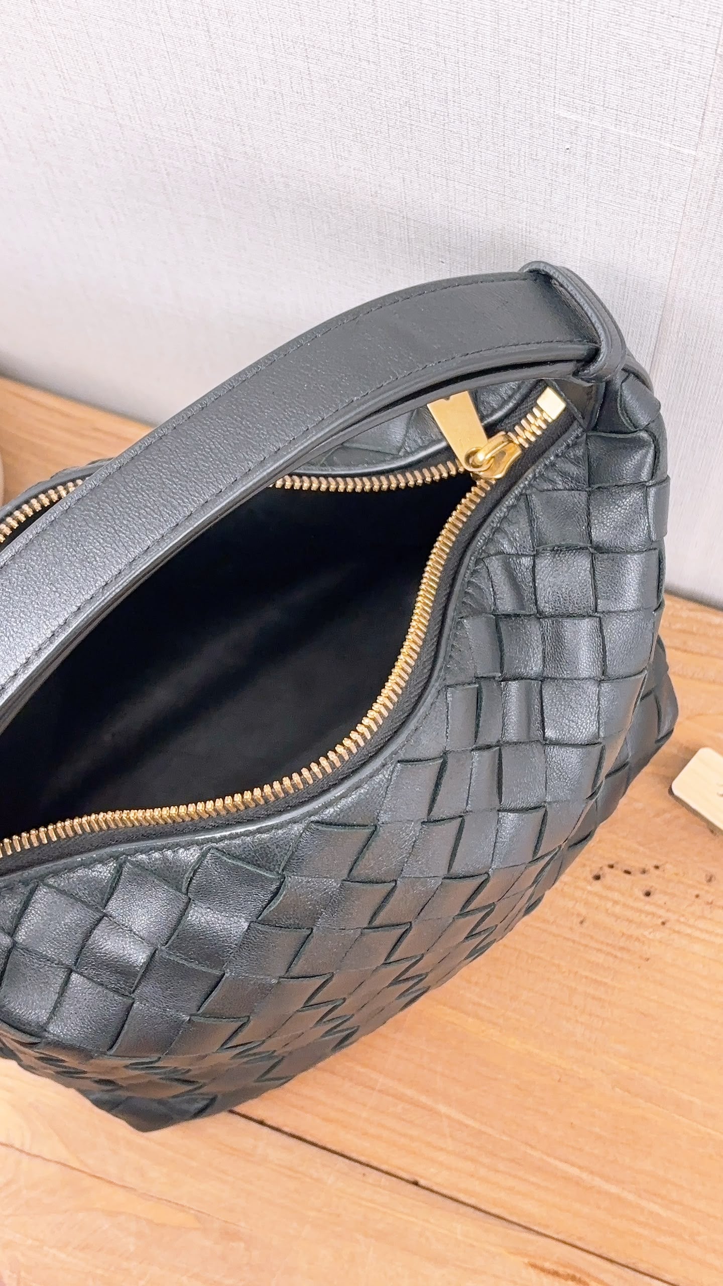 Bottega Veneta Black Calfskin Intrecciato Mini Wallace