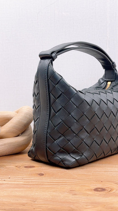Bottega Veneta Black Calfskin Intrecciato Mini Wallace
