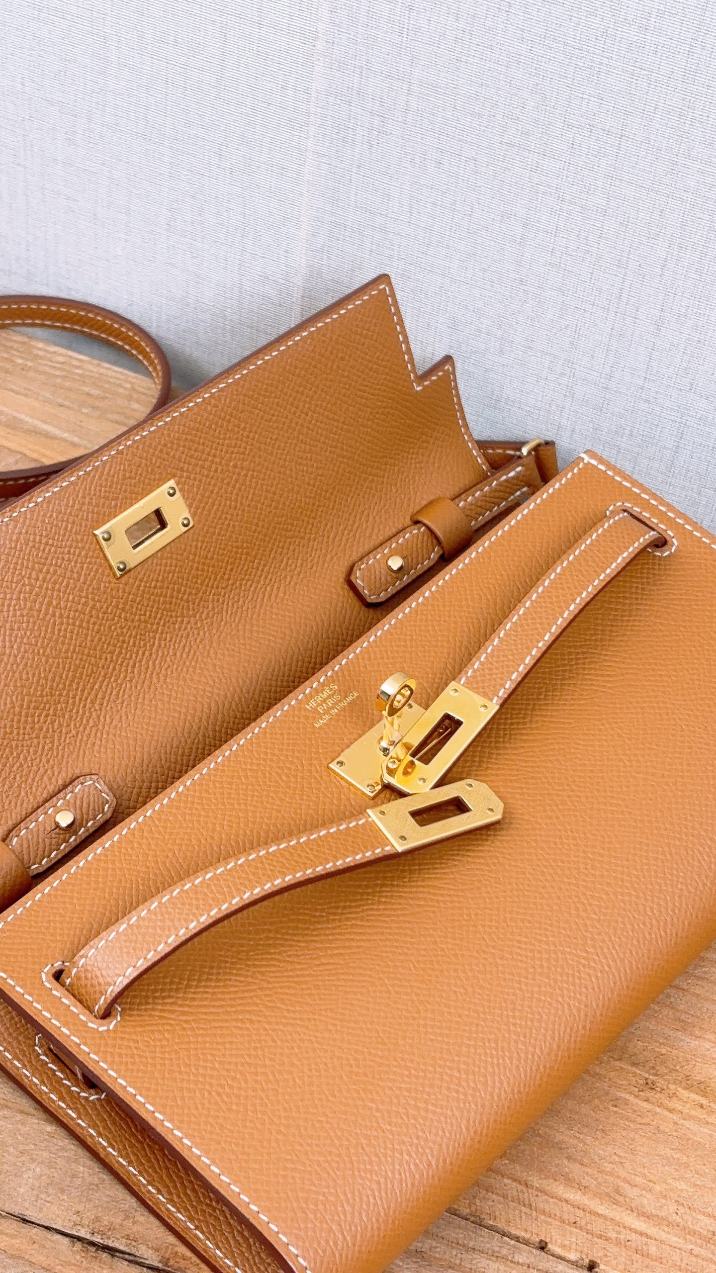 Hermes Gold Epsom Kelly To Go (GHW)