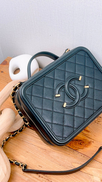 Chanel Black Caviar Medium Filigree (GHW)