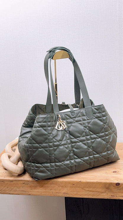 Dior Khaki Large Calfskin Macrocannage Toujours Bag (GHW)