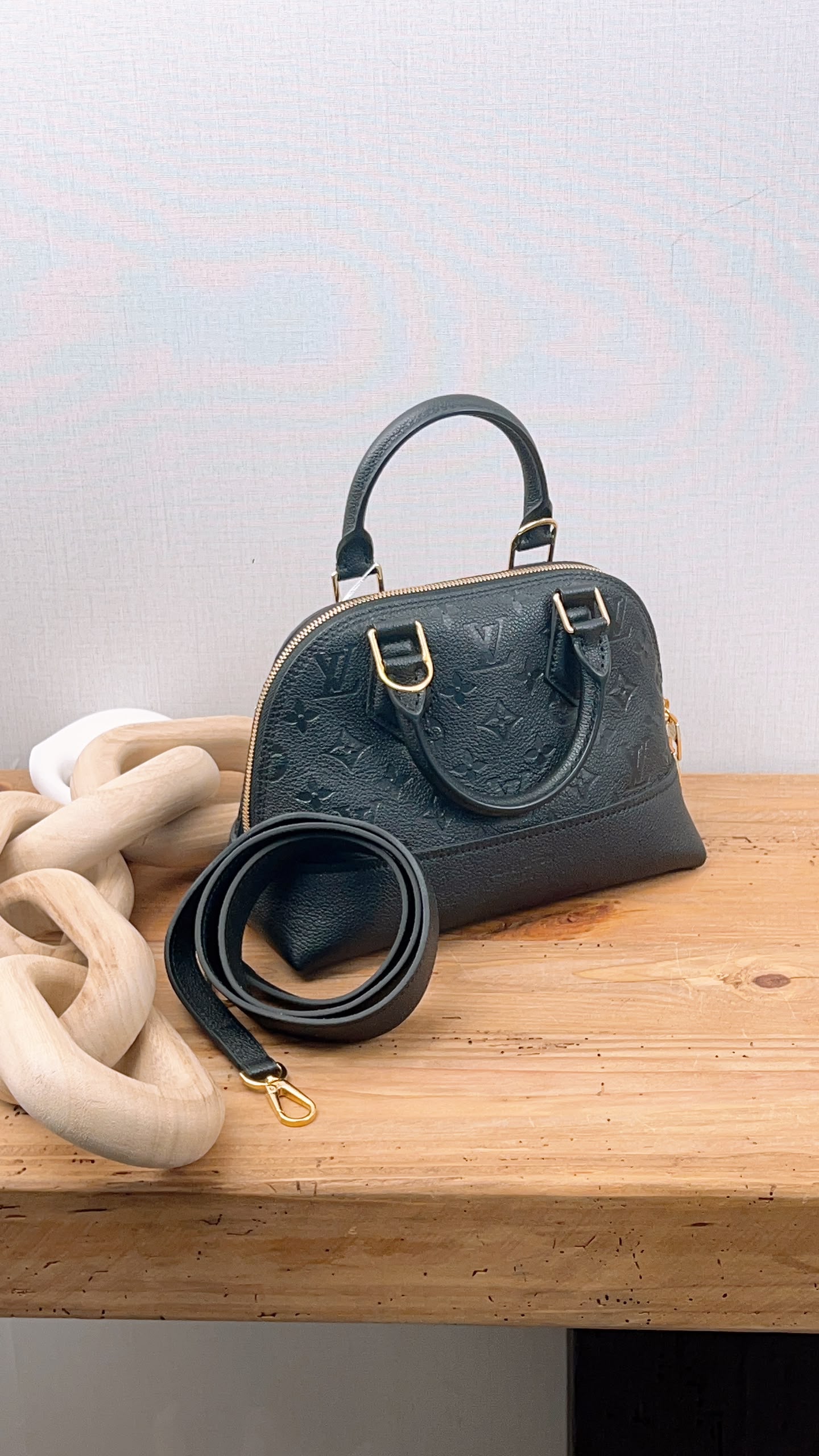 LV Black Empreinte Neo Alma BB