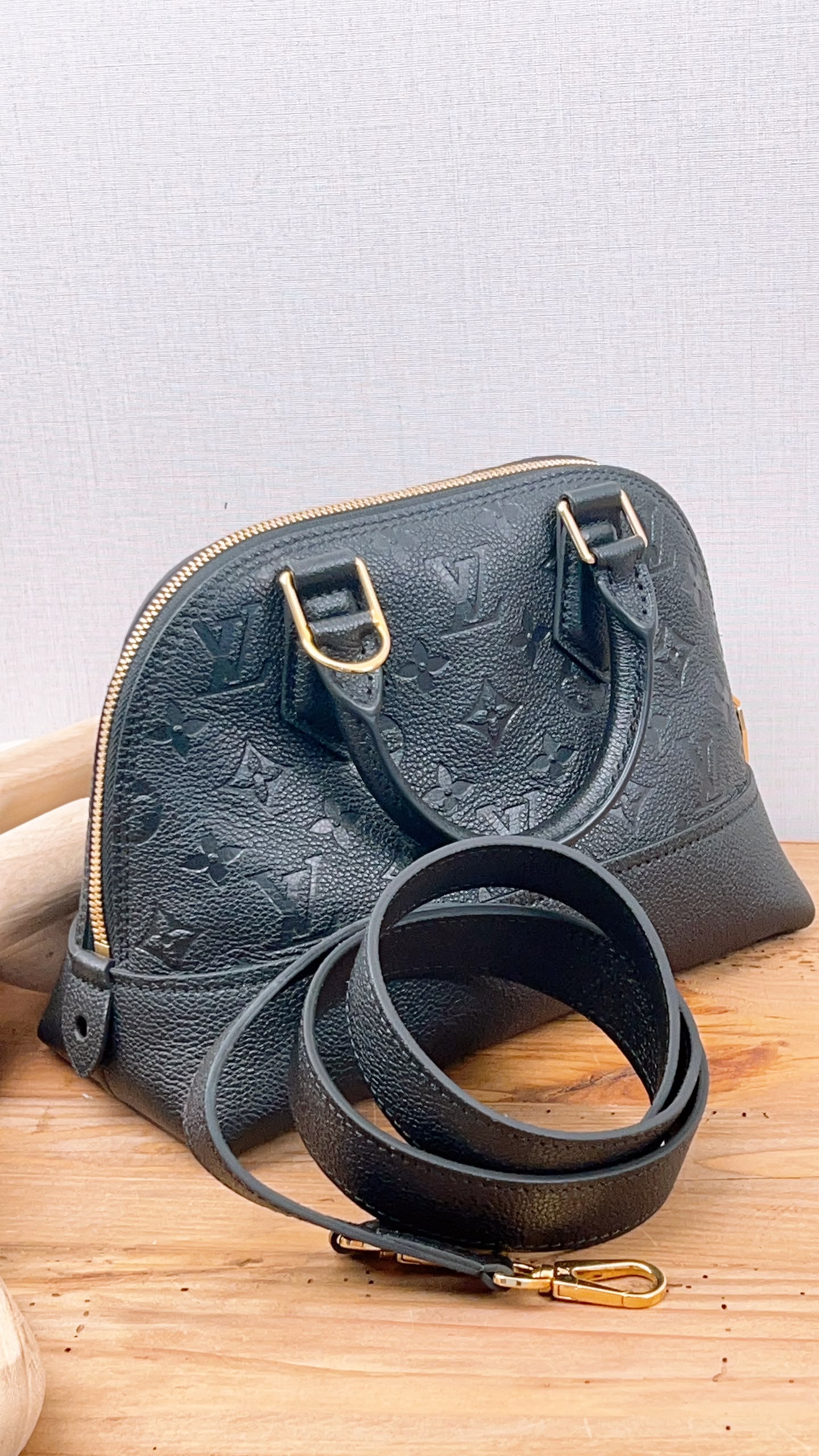 LV Black Empreinte Neo Alma BB