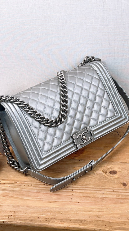 Chanel Metallic Silver Caviar New Medium Boy (RHW)