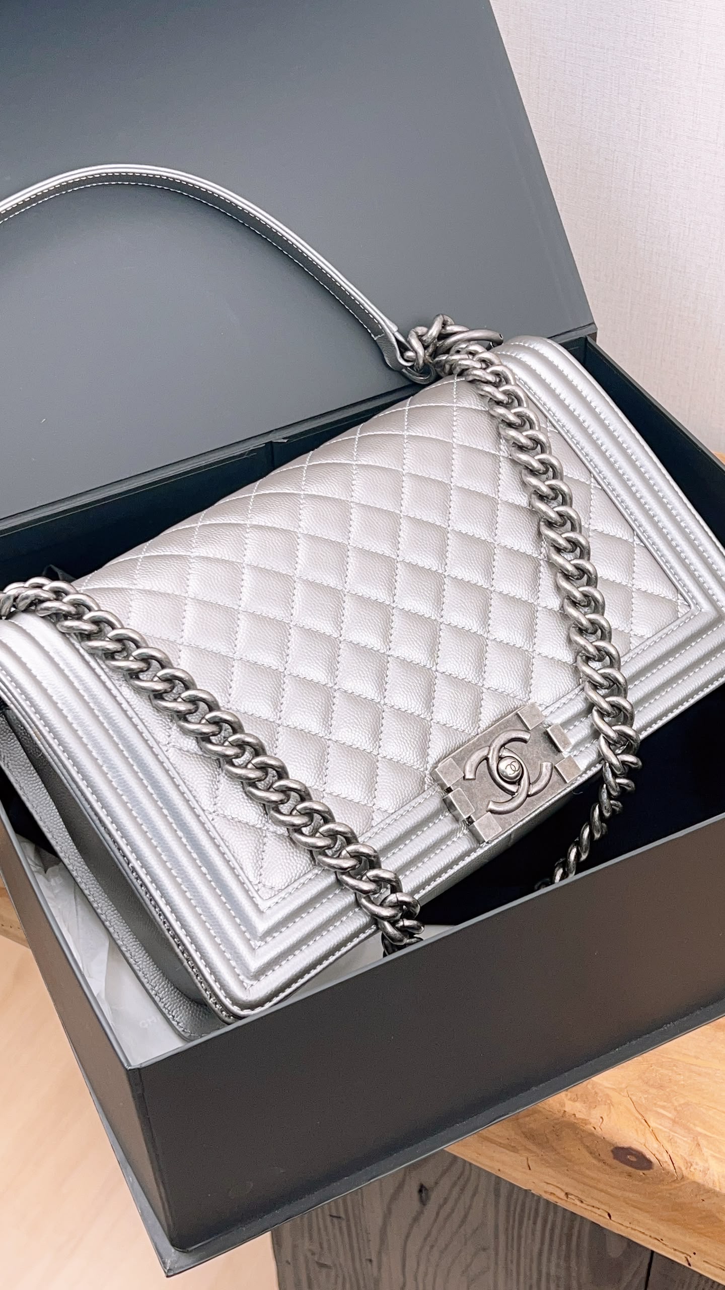Chanel Metallic Silver Caviar New Medium Boy (RHW)