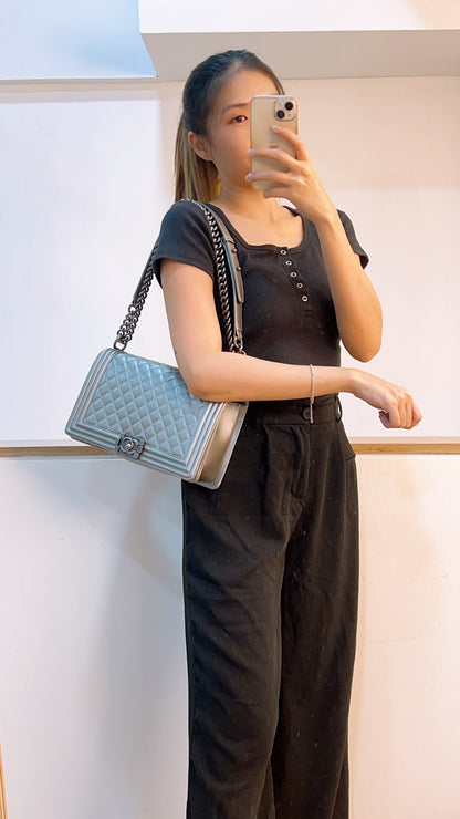 Chanel Metallic Silver Caviar New Medium Boy (RHW)