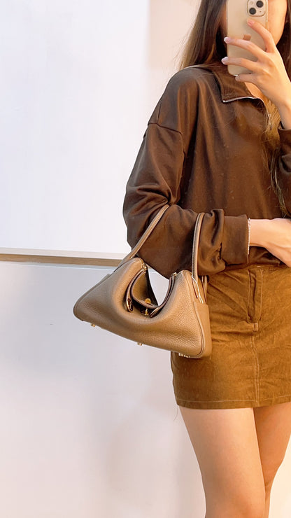 Hermes Etoupe Lindy 26 (GHW)