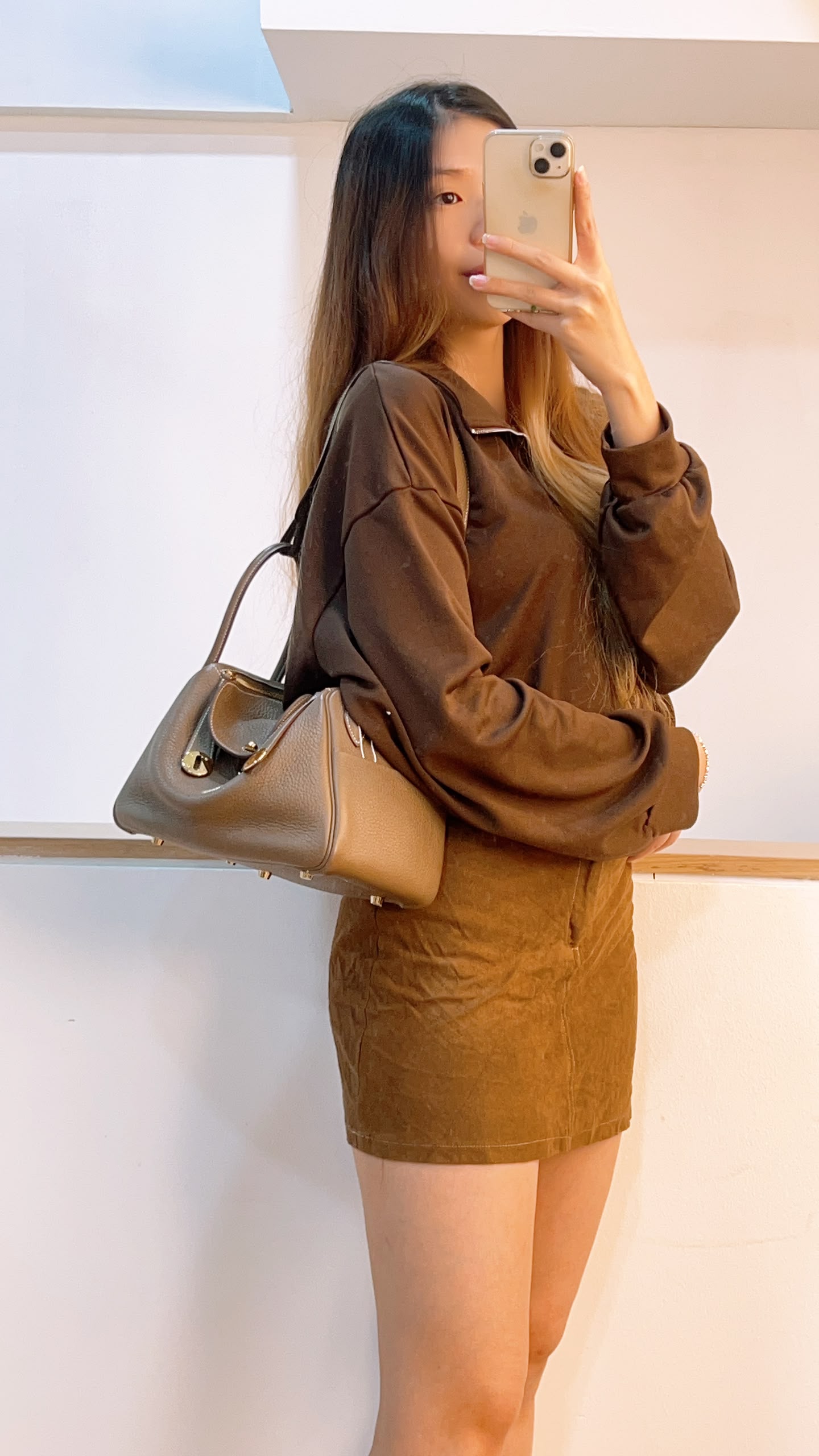 Hermes Etoupe Lindy 26 (GHW)