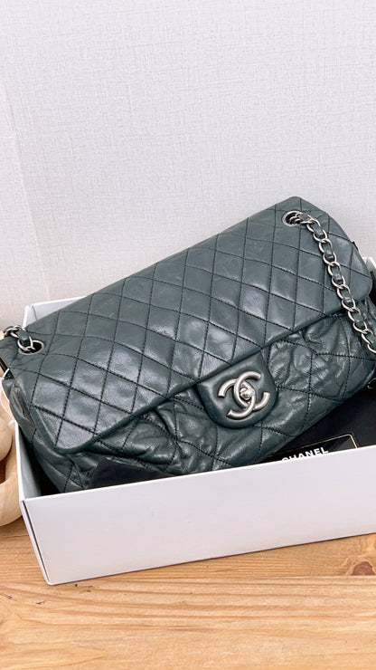 Chanel Black Iridescent Calfskin Coco Pleats Dlap (RHW)
