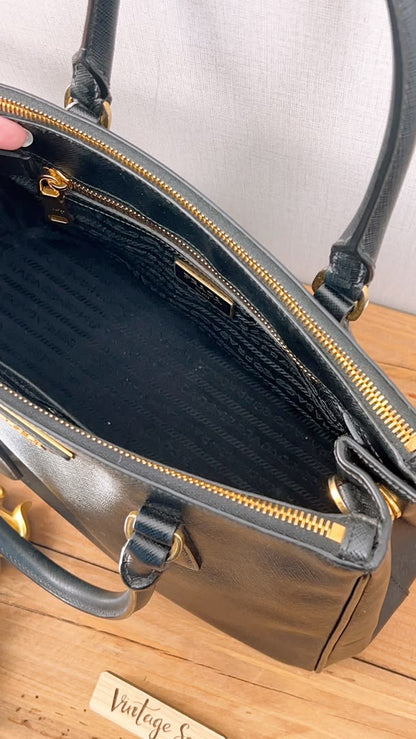 Prada Black Saffiano Medium Galleria