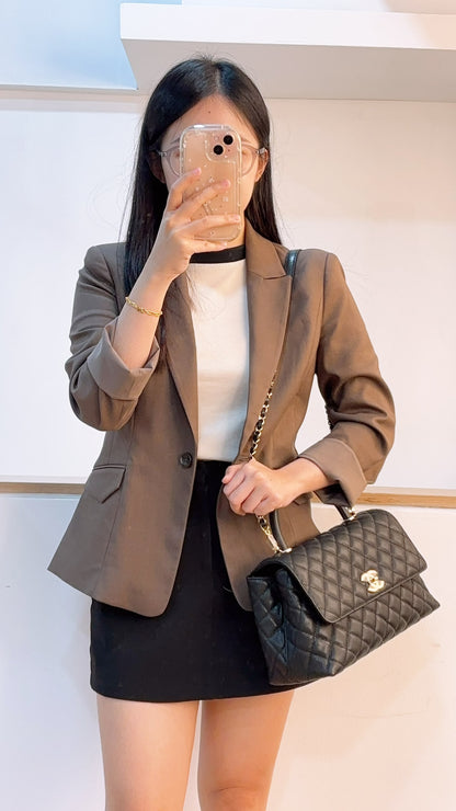 Chanel Black Caviar Medium Coco Handle (LGHW)