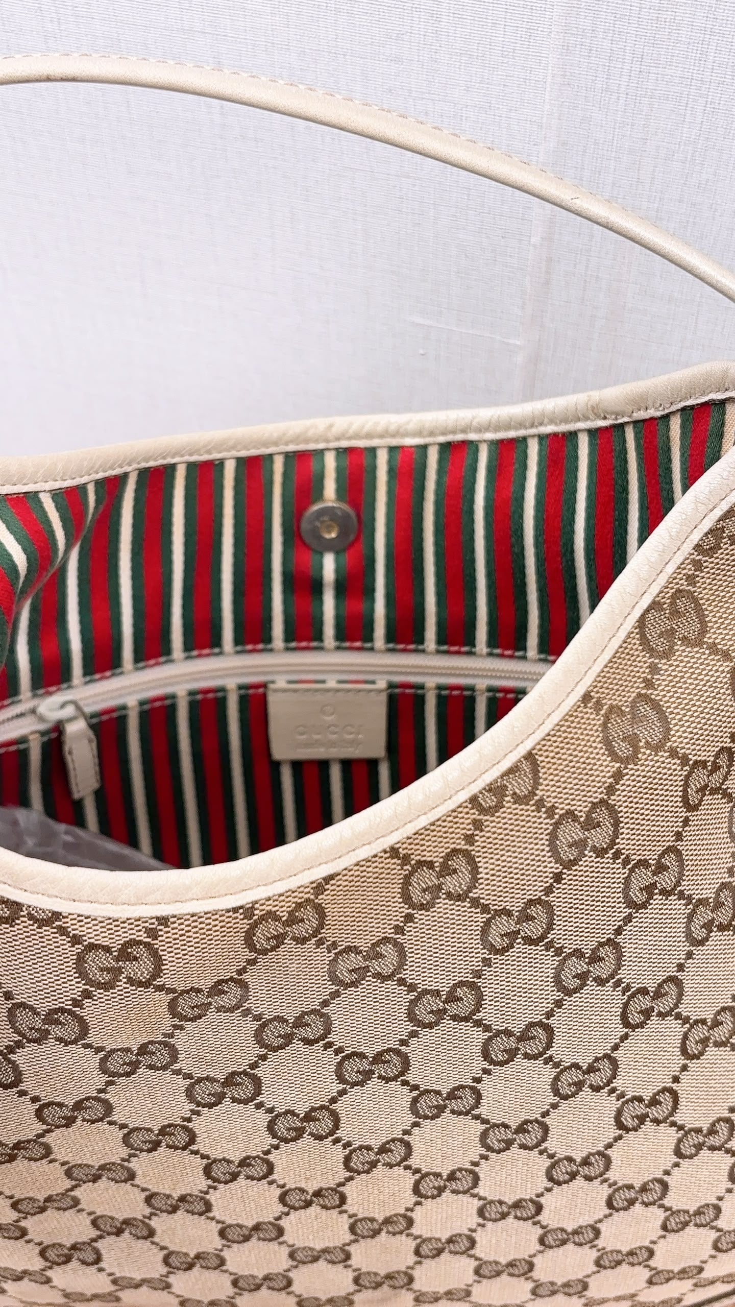 Gucci Beige Monogram Canvas New Brit Hobo