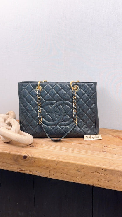 Chanel Black Caviar GST (GHW)