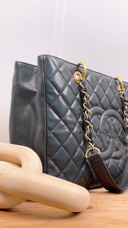 Chanel Black Caviar GST (GHW)