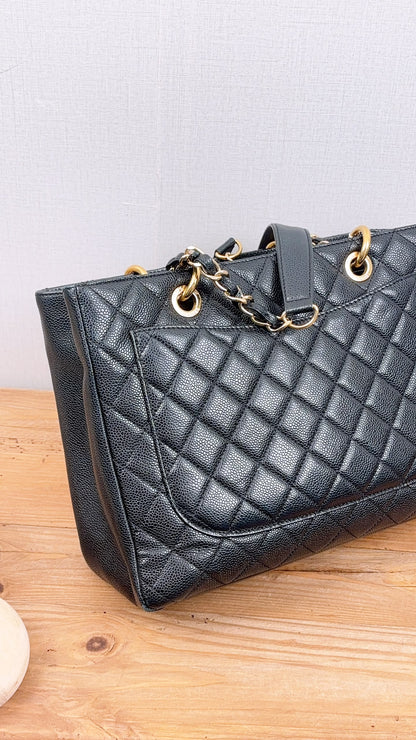 Chanel Black Caviar GST (GHW)