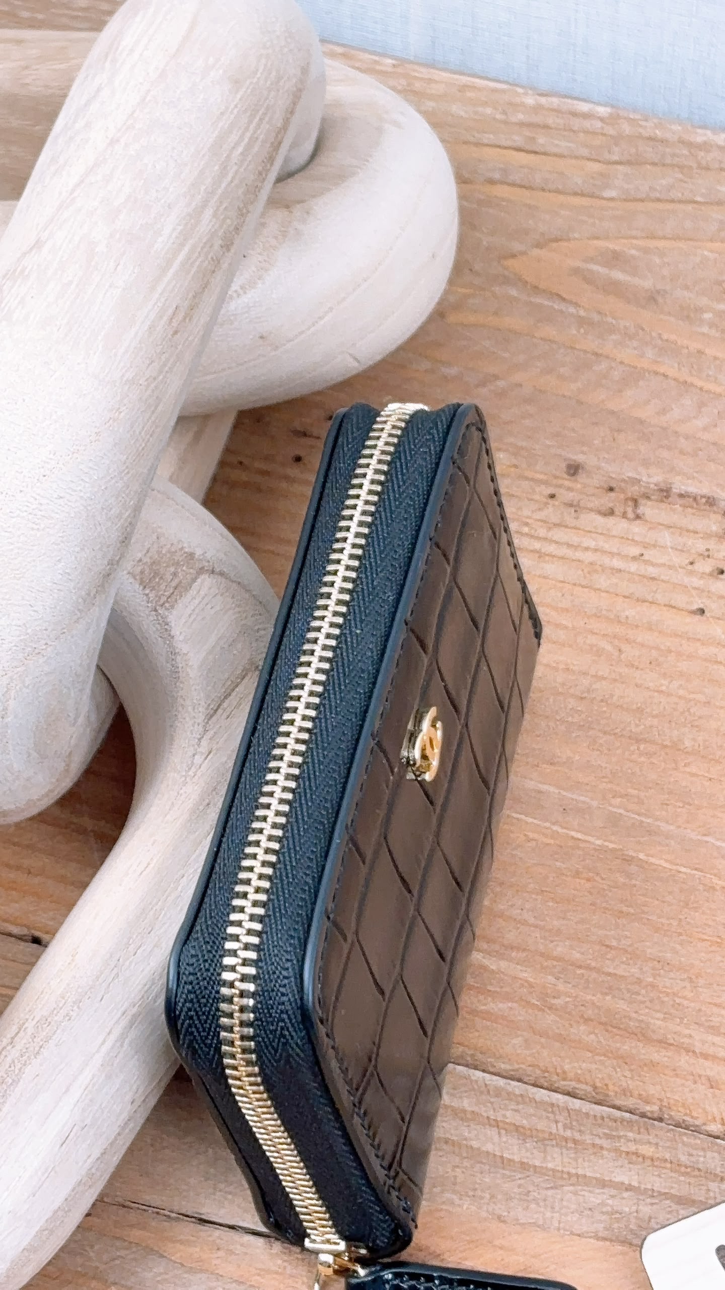 Chanel Black Croc Embossed Zippy Card Holder (GHW)