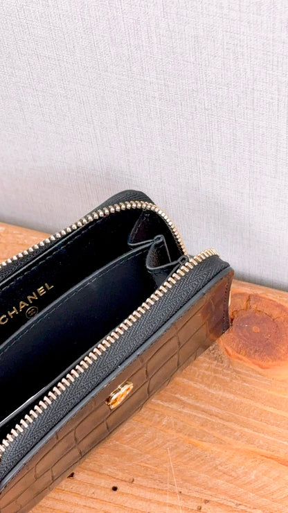 Chanel Black Croc Embossed Zippy Card Holder (GHW)