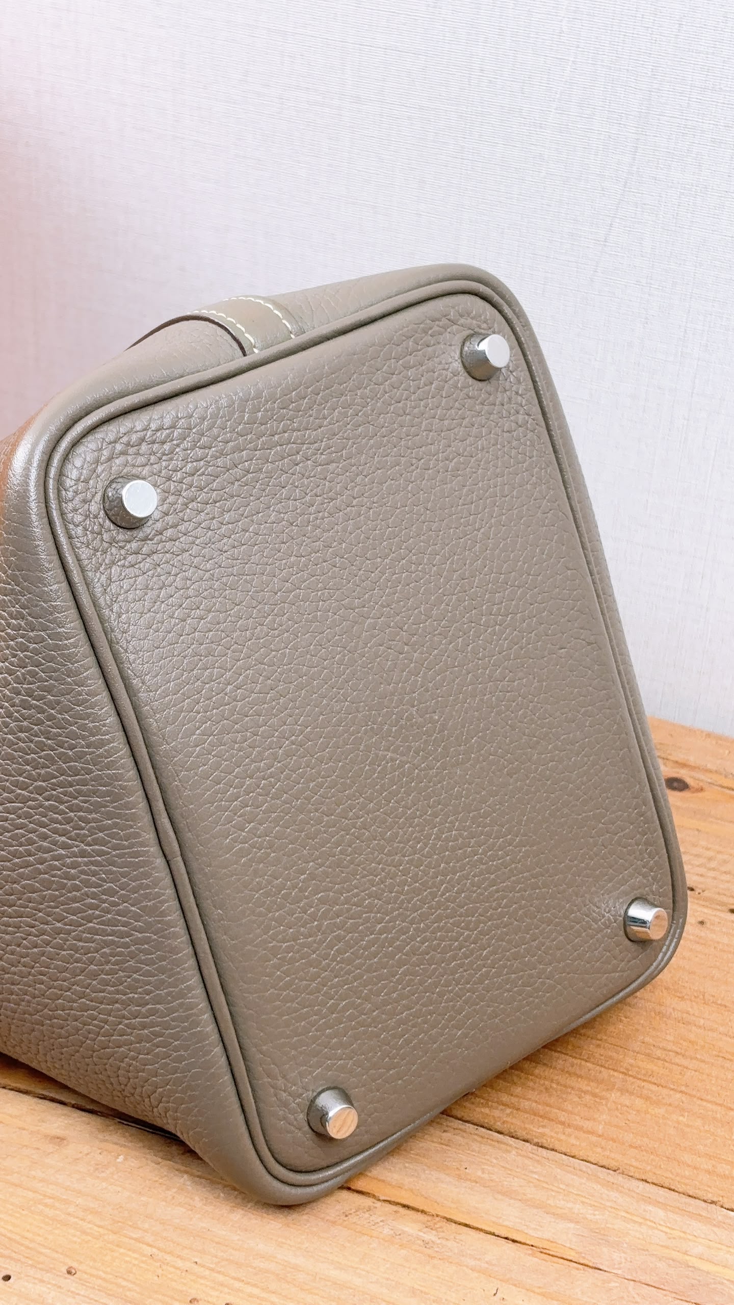 Hermes Etoupe Picotin 18 (PHW)