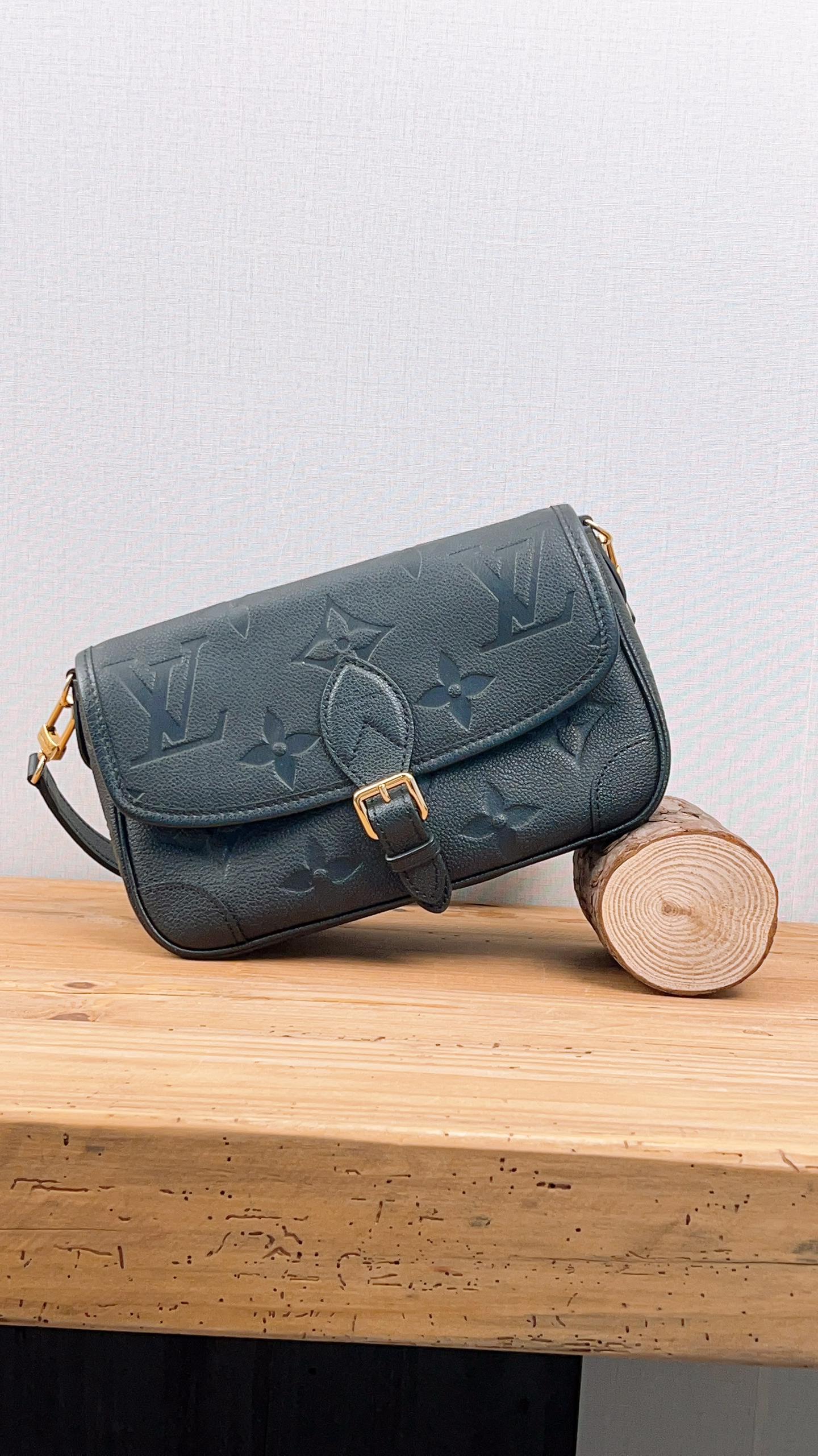 LV Black Empreinte Diane