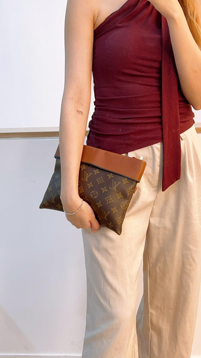 LV Monogram Caramel Tuilerie Pochette