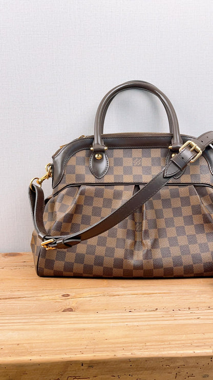 LV Damier Ebene Trevi PM