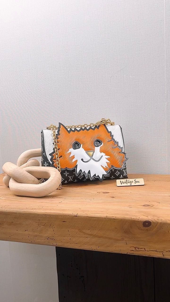 LV Epi Grace Coddington Catgram Shoulder Bag