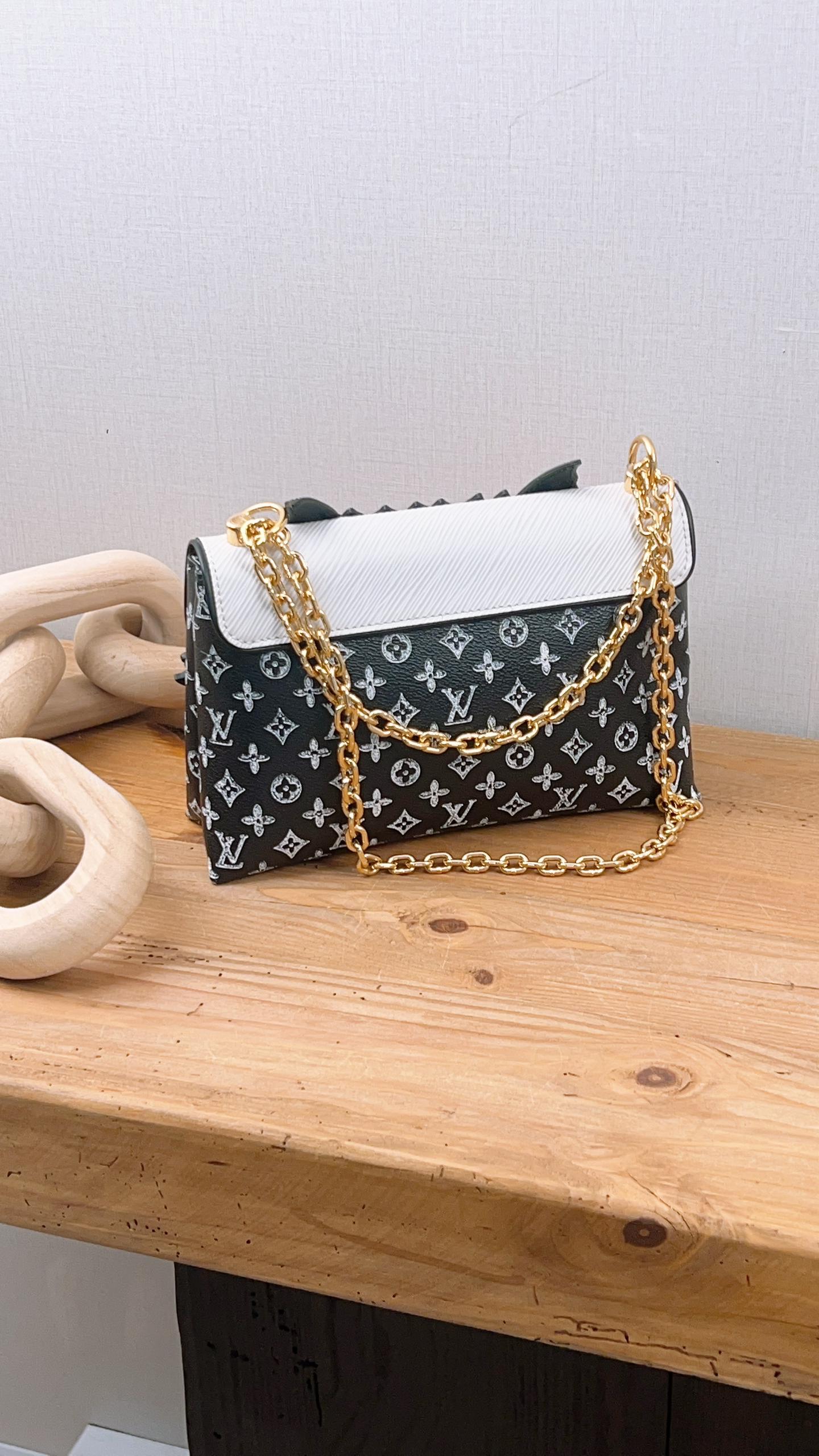 LV Epi Grace Coddington Catgram Shoulder Bag