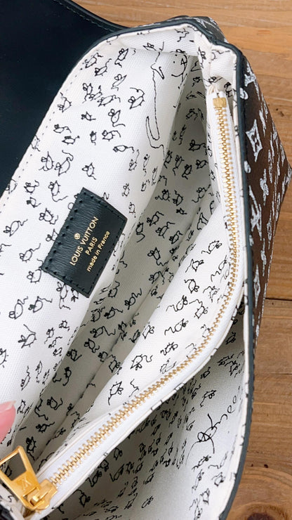 LV Epi Grace Coddington Catgram Shoulder Bag