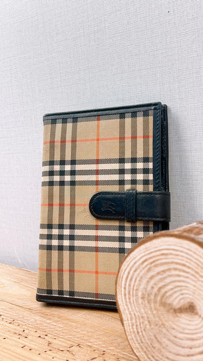 Burberry Nova Check 6-ring Agenda Planner