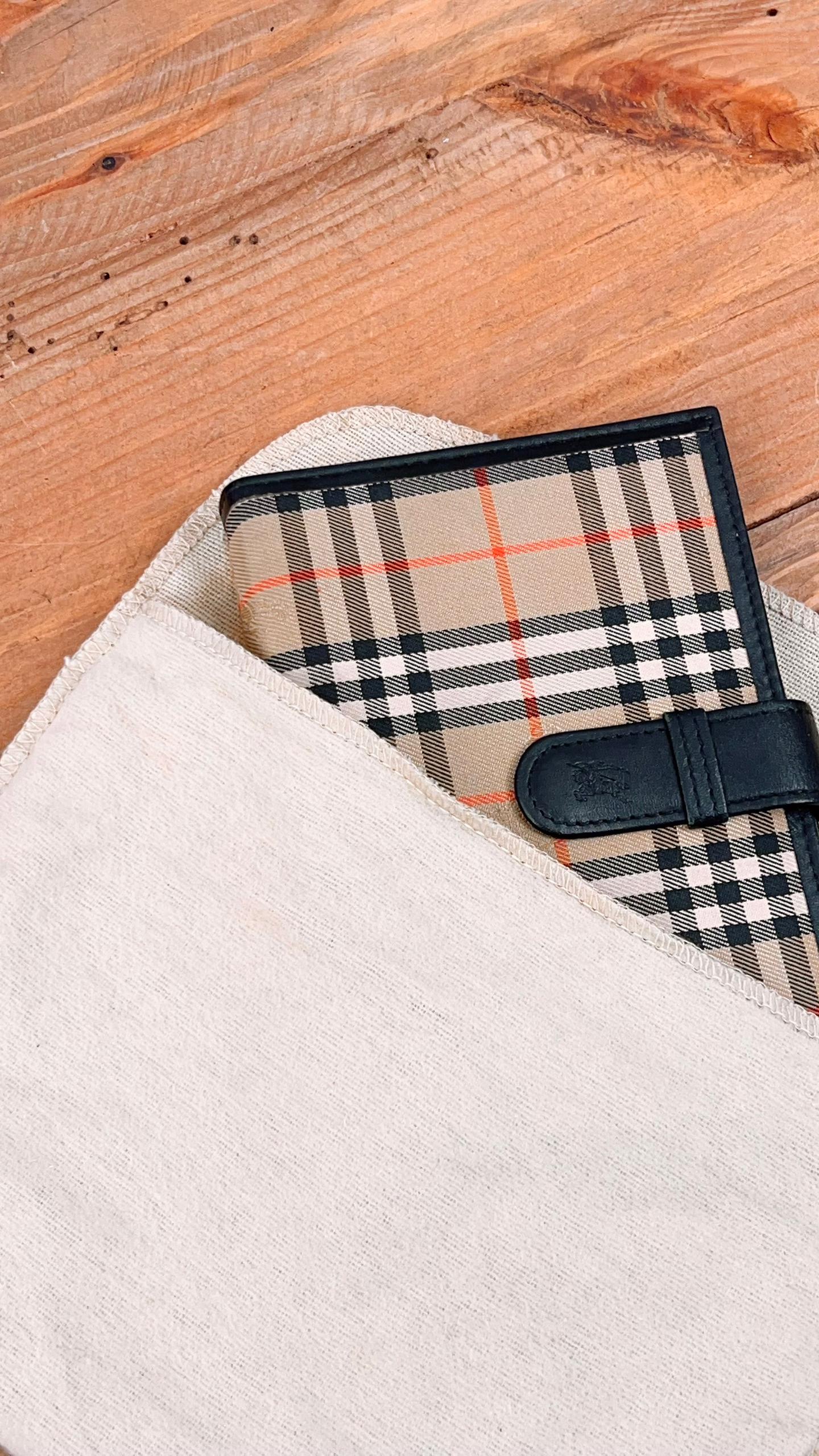 Burberry Nova Check 6-ring Agenda Planner