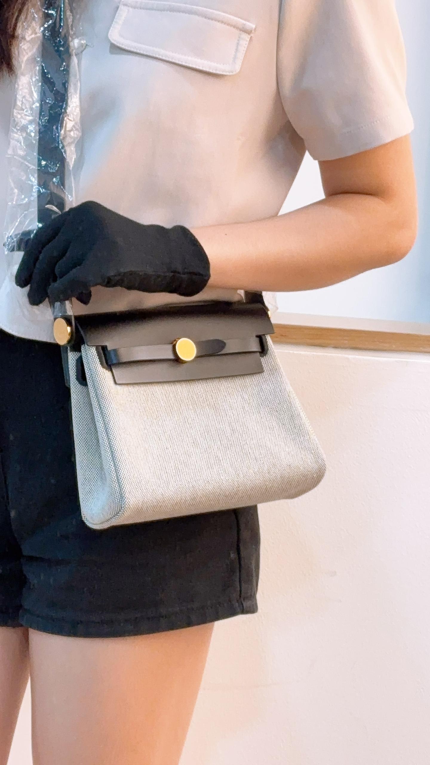 Hermes Noir / Ecru Herbag Zip 20 (GHW)