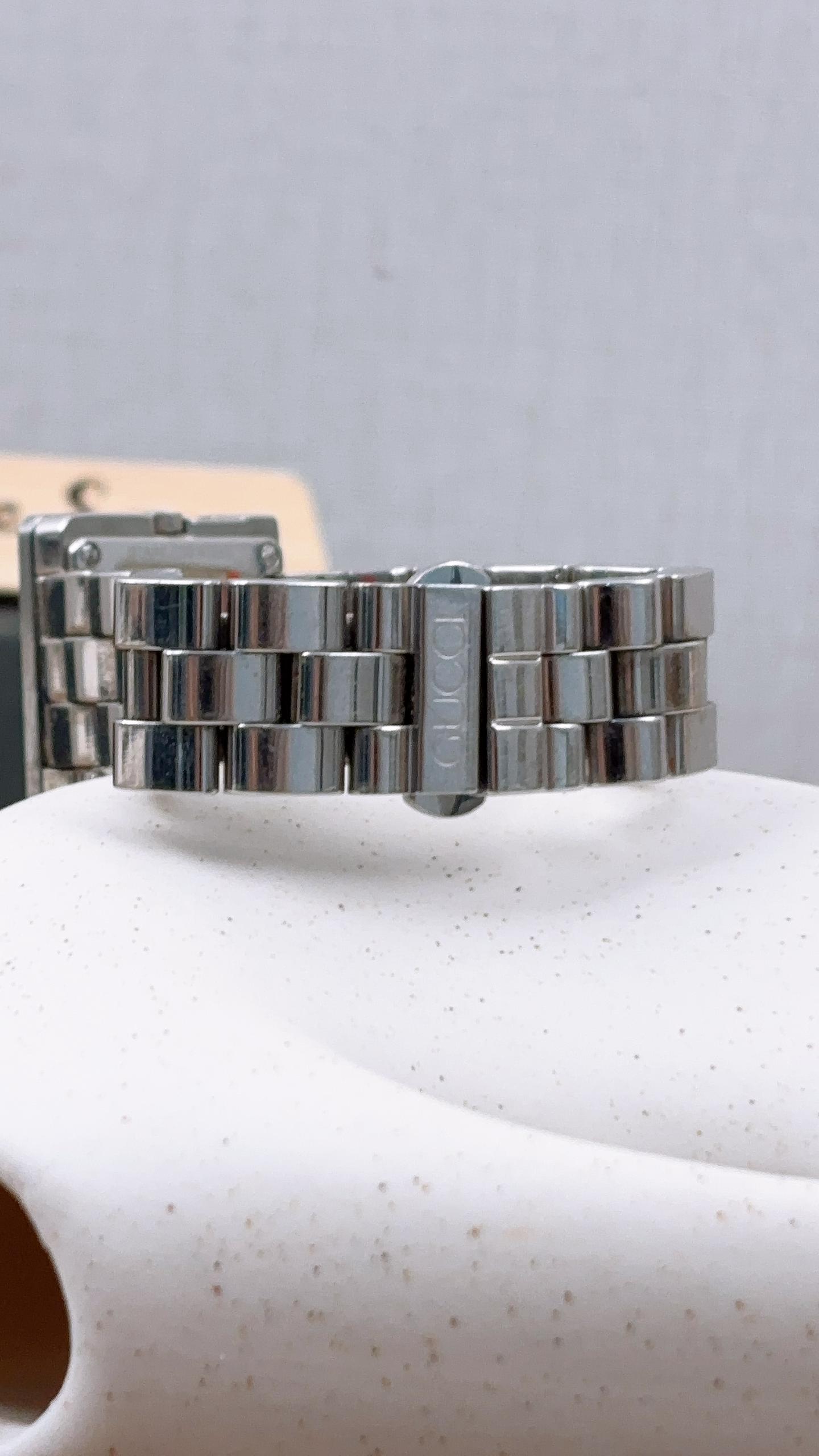 Gucci Steel Vintage 3600L G Quartz Watch