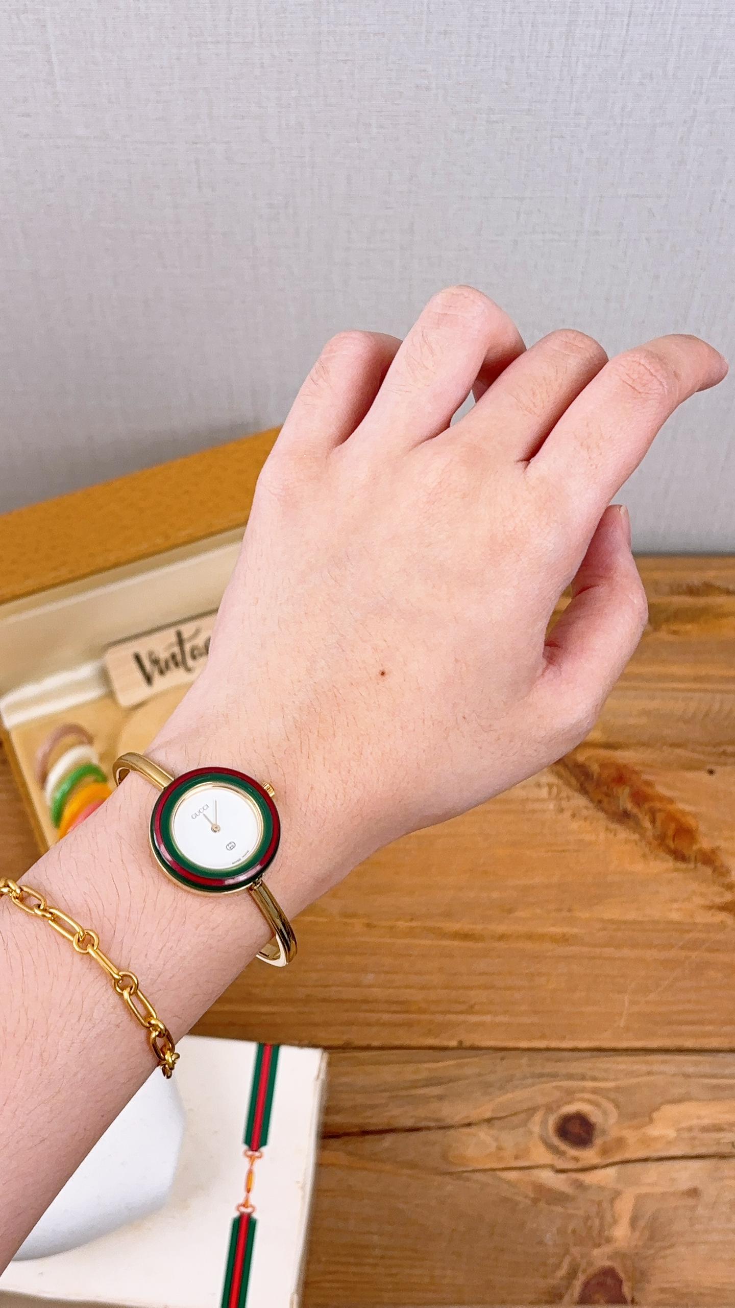 Gold Vintage 1100L Interchangeable Bezel Quartz Watch