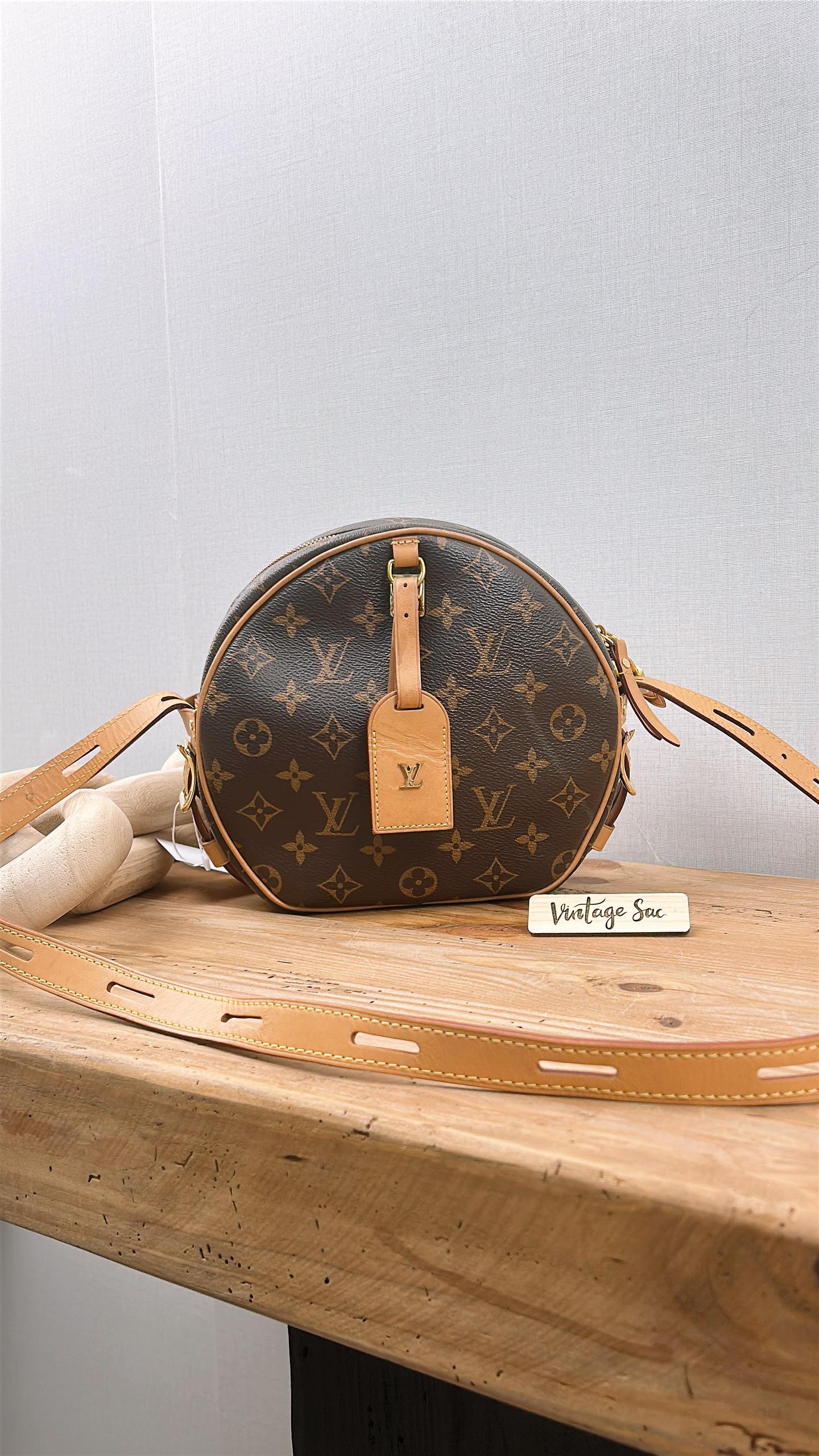 LV Monogram Boite Chapeau Souple MM