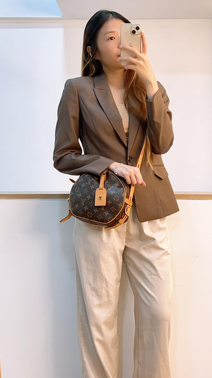 LV Monogram Boite Chapeau Souple MM