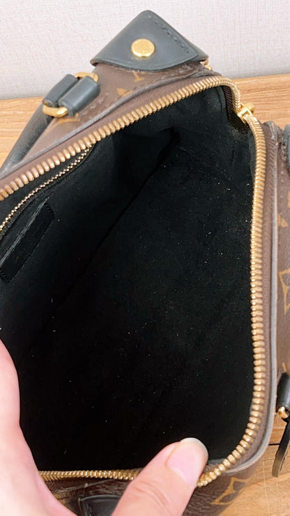 LV Monogram Petit Malle Souple