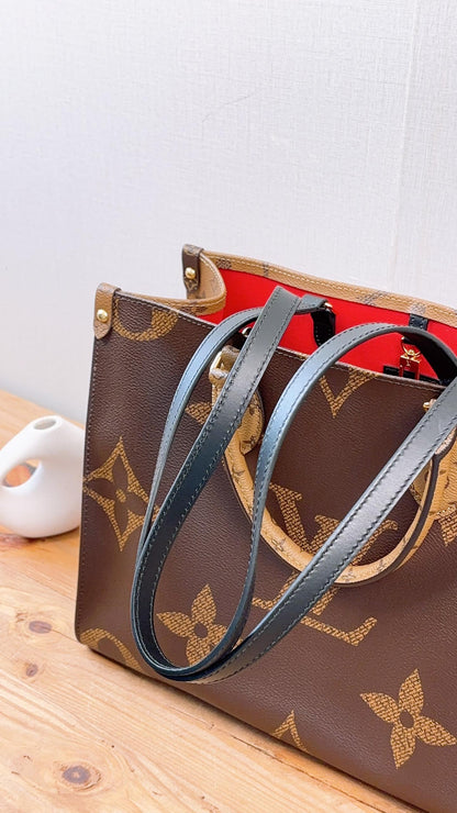 LV Reverse Monogram On The Go MM