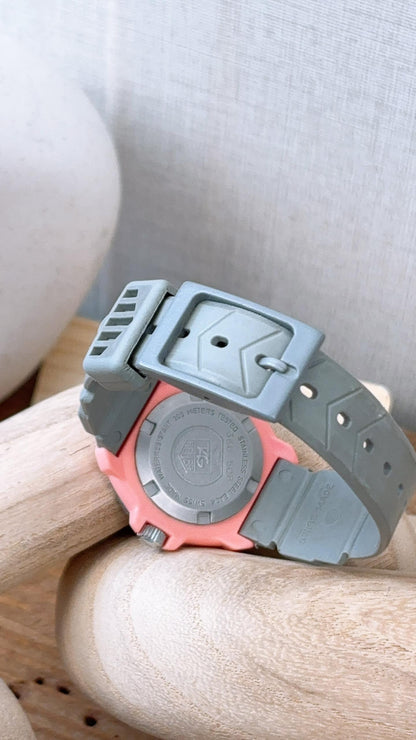 Tag Heuer Pink / Grey Formula 1 Quartz 28mm Watch
