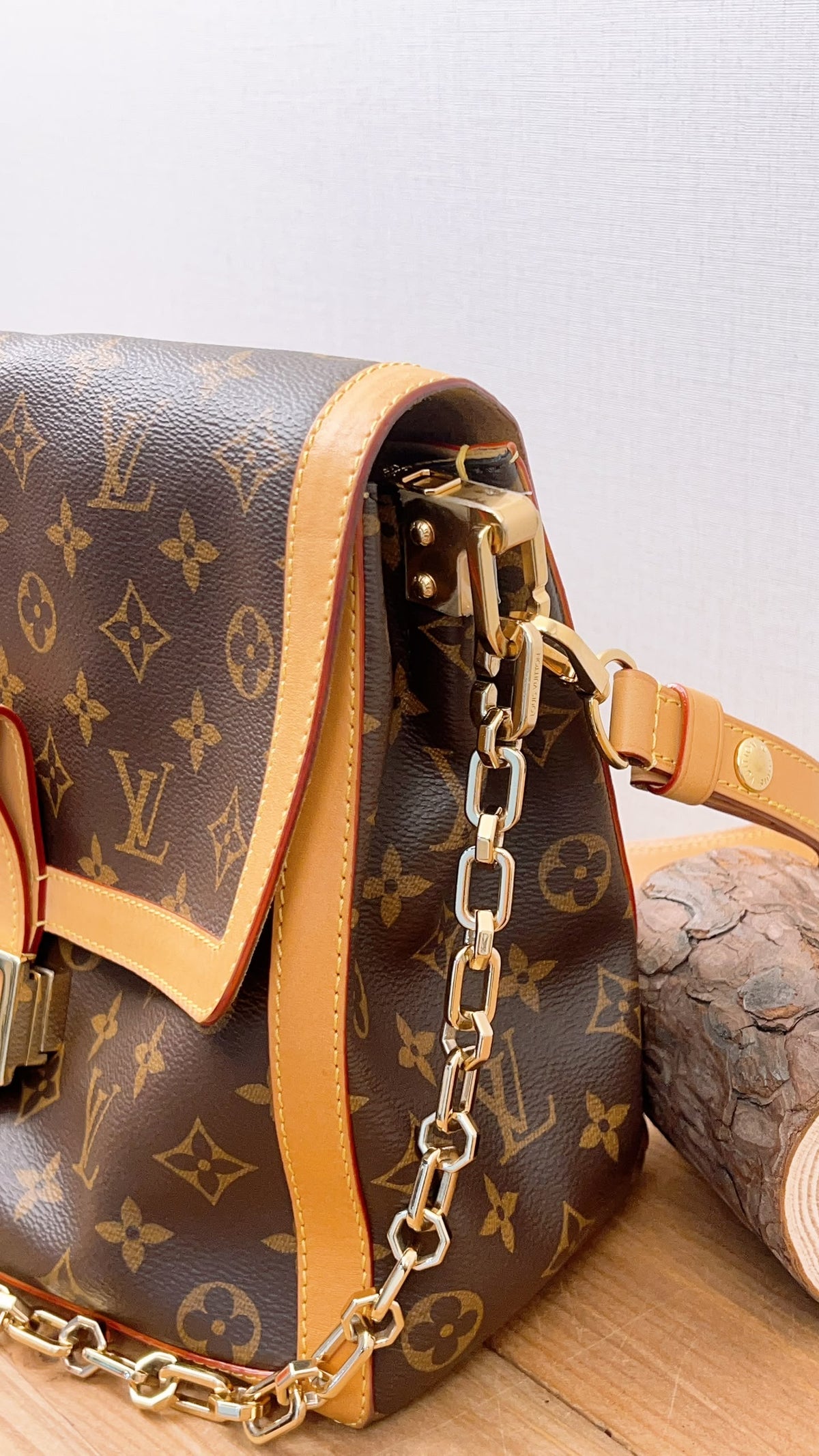 LV Monogram Dauphine Soft GM