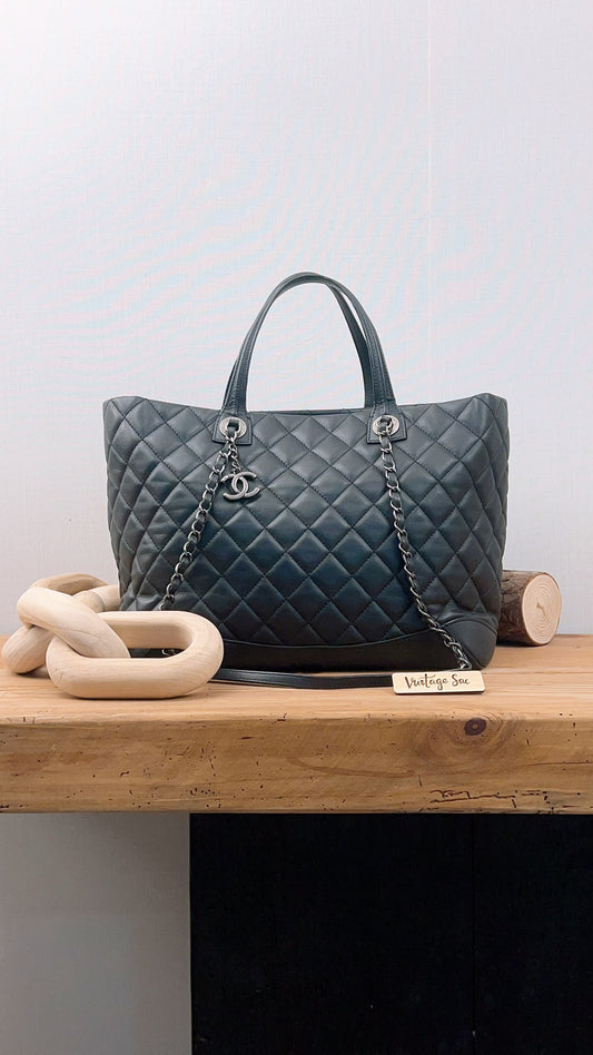 Chanel Black Calfskin Easy Large Shopping Tote (RHW)