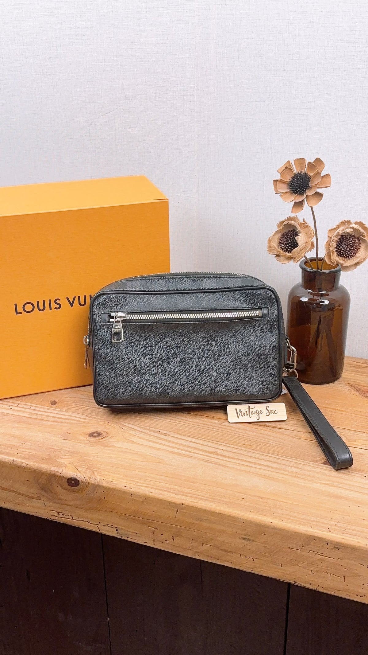 LV Damier Graphite Pochette Kasai Clutch