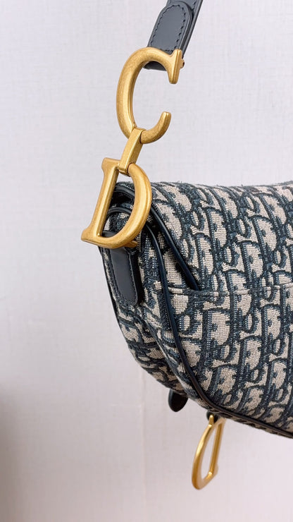 Dior Navy Oblique Medium Saddle w Strap