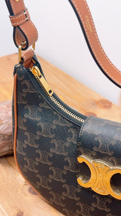 Celine Triomphe Medium Ava