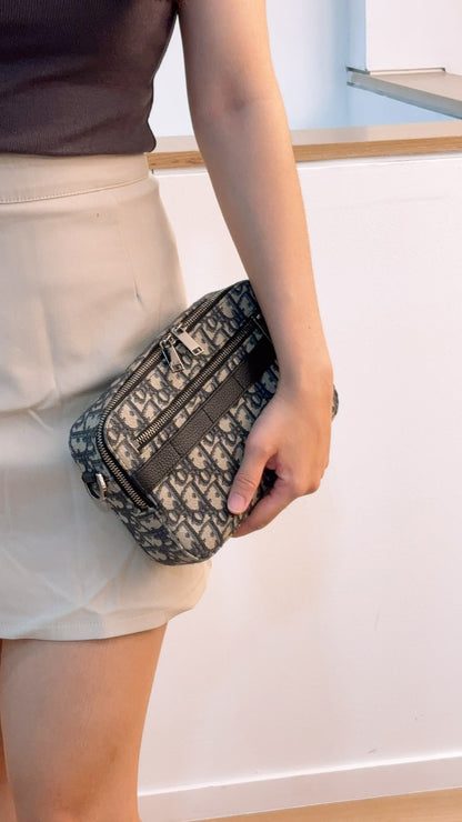 Dior Navy Oblique Canvas Safari Messenger Bag