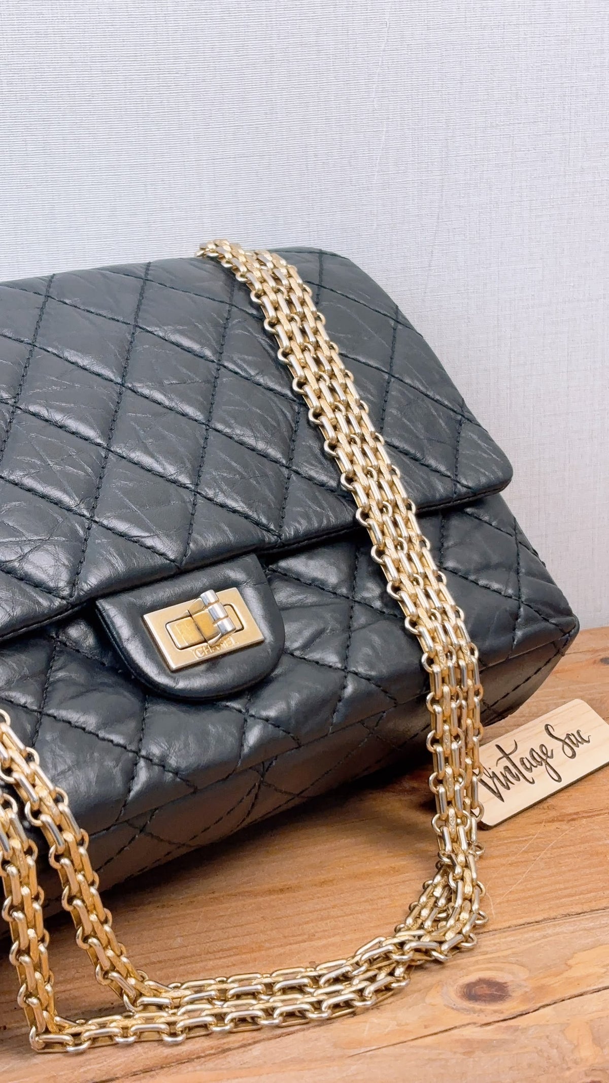 Chanel Black Aged Calfskin 2.55 226 (GHW)