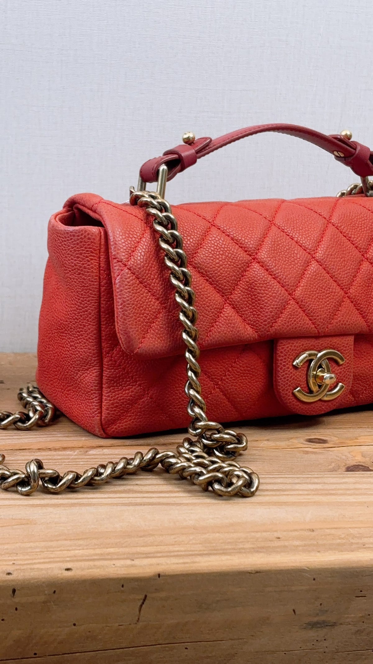 Chanel Red Matte Caviar Medium Chic Flap (AGHW)