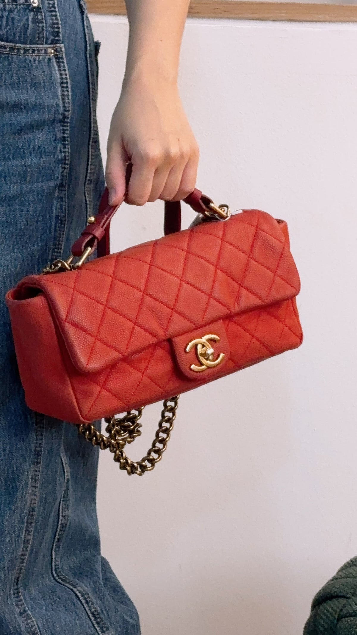 Chanel Red Matte Caviar Medium Chic Flap (AGHW)