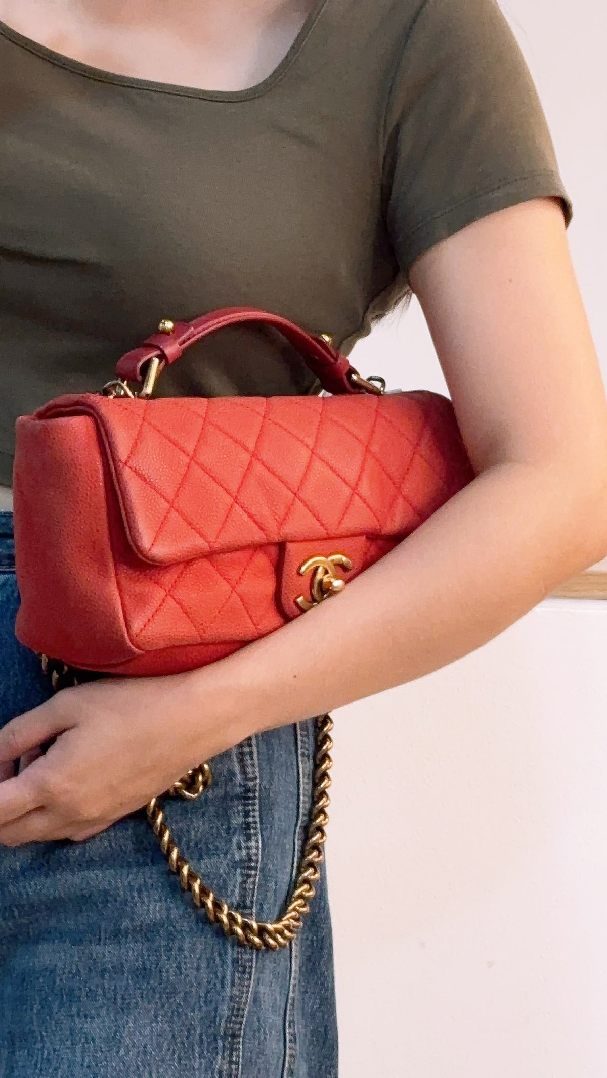Chanel Red Matte Caviar Medium Chic Flap (AGHW)